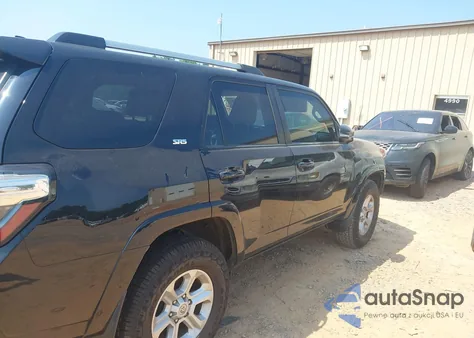 2021 Toyota 4Runner Sr5 Premium z USA, uszkodzony, nr VIN JTENU5JR9M5862576